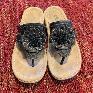 Cliff’s brand wedge sandal